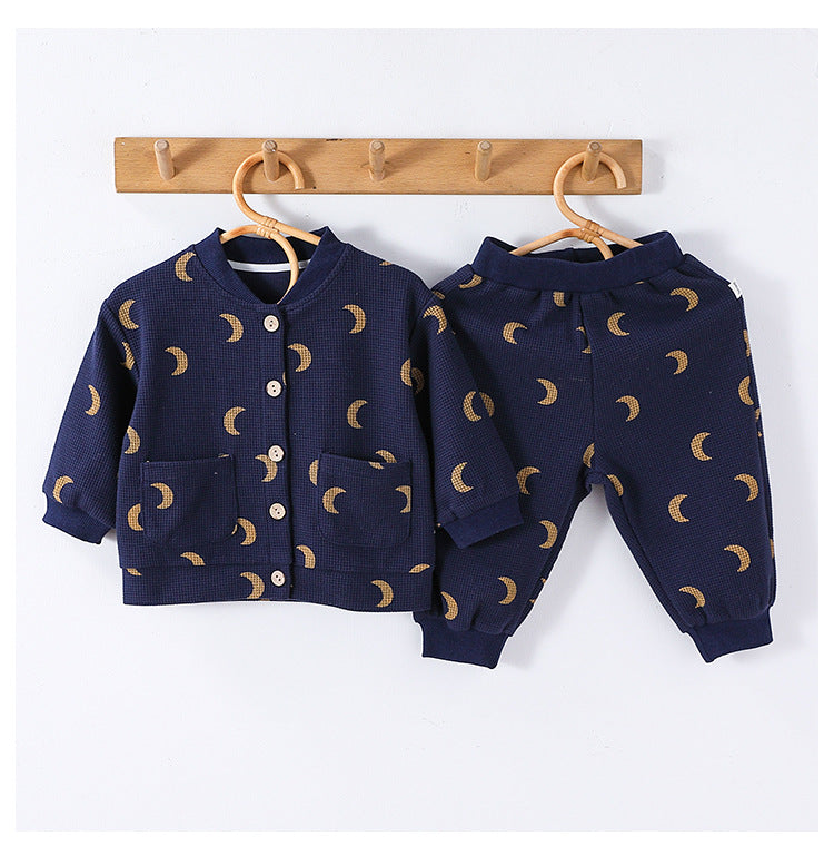 Conjunto de ropa unisex de primavera para bebés y niños, con top y pantalones largos con estampado sencillo de manga larga.